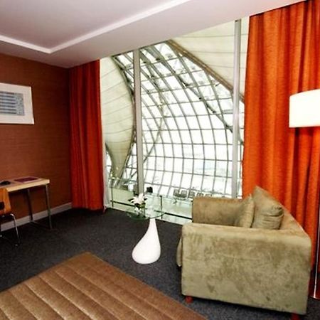 Miracle Transit Hotel Bang Phli Luaran gambar