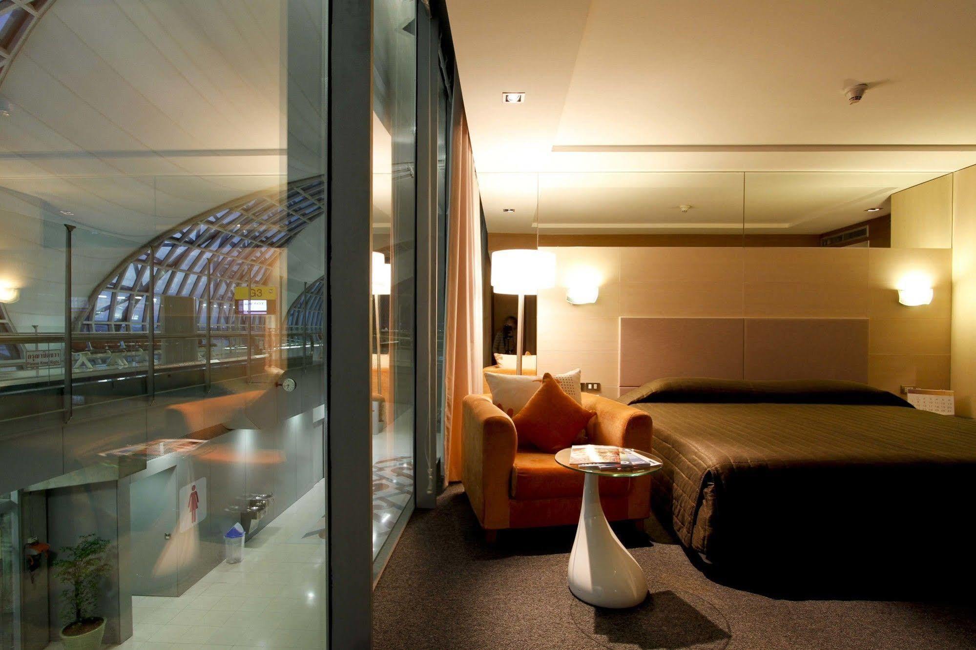 Miracle Transit Hotel Bang Phli Luaran gambar