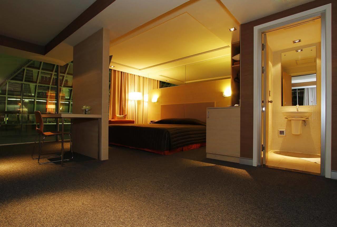 Miracle Transit Hotel Bang Phli Luaran gambar